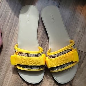 Guess sandals size 8